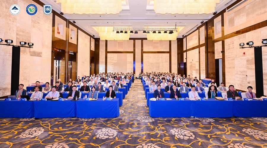 “赋能药物创新的RNA基础研究”重大研究计划2025年度学术交流会议召开